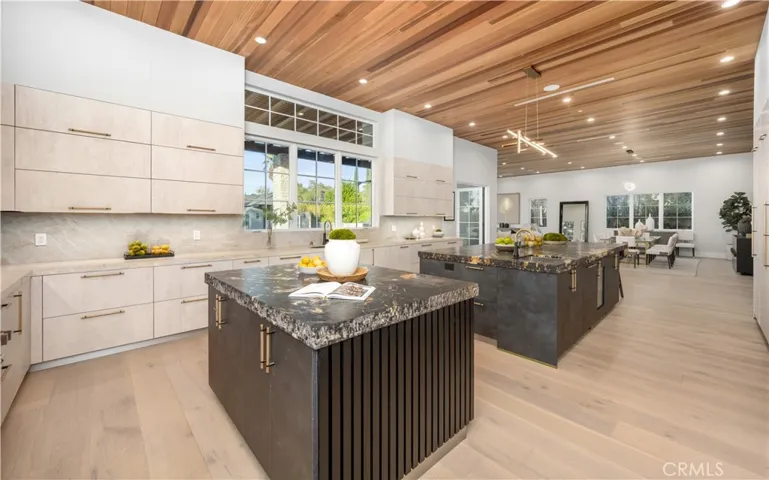 20511 Wells Drive, Woodland Hills, California 91364