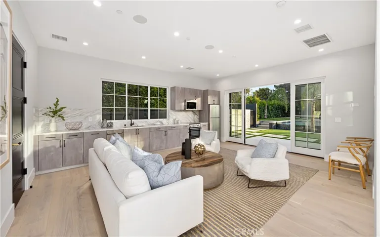 20511 Wells Drive, Woodland Hills, California 91364