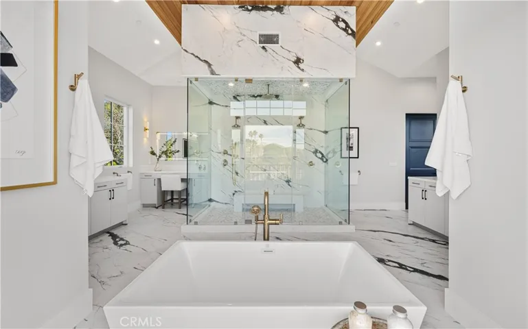 20511 Wells Drive, Woodland Hills, California 91364