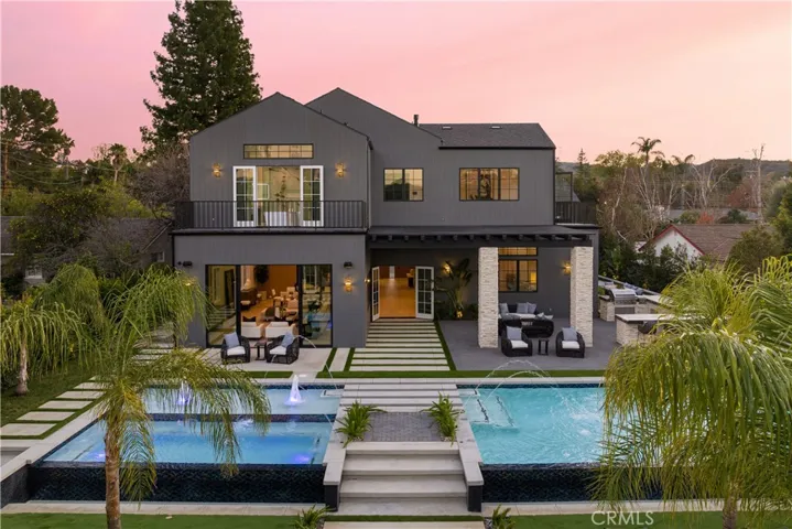 20511 Wells Drive, Woodland Hills, California 91364