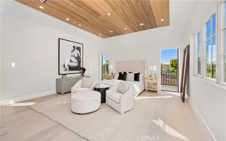 20511 Wells Drive, Woodland Hills, California 91364