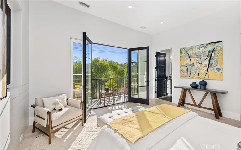 20511 Wells Drive, Woodland Hills, California 91364