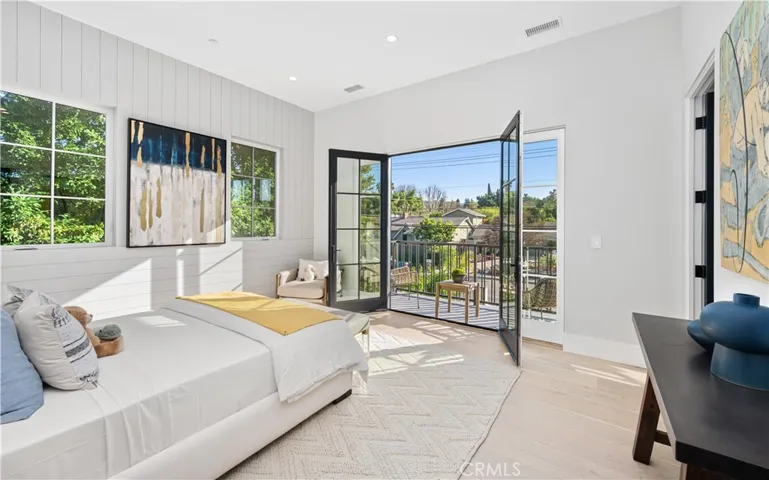 20511 Wells Drive, Woodland Hills, California 91364