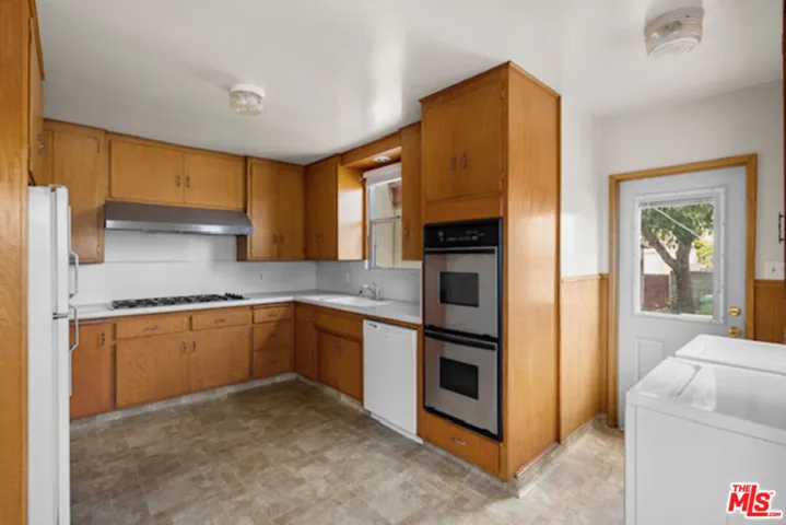 1350 W 20th Street, San Pedro, California 90732