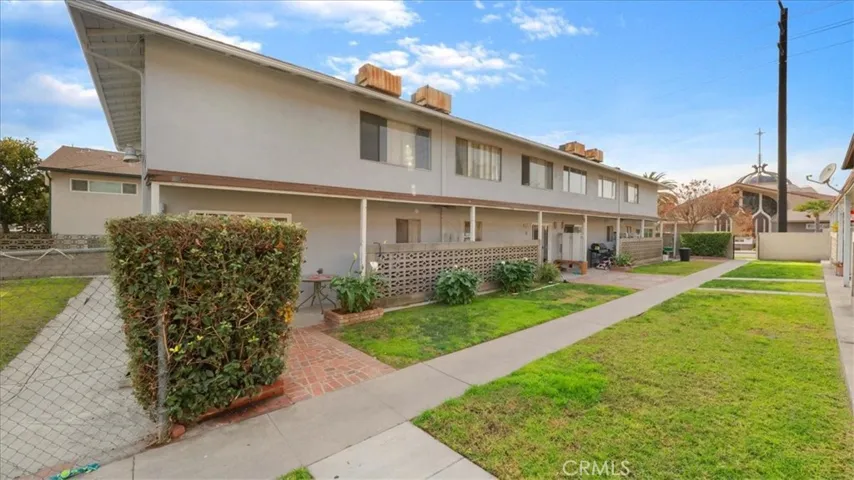 880 N Campus Avenue, Upland, California 91786
