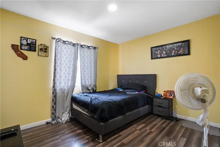 Bedroom 3- Main/Master bedroom with its own private bathroom. Laminate flooring and good sized closet.