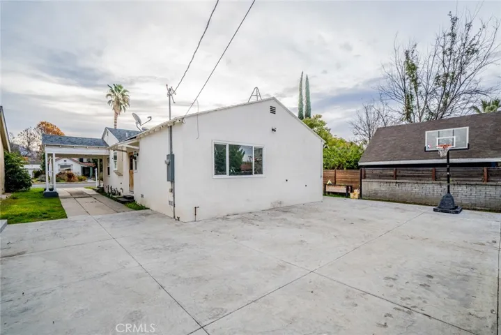 3234 N Pershing Avenue, San Bernardino, California 92405