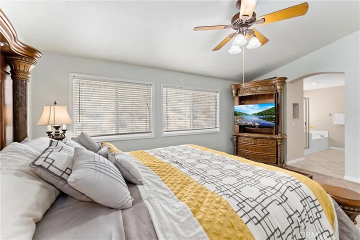 Primary Bedroom with En-suite private bathroom & walk-in closet