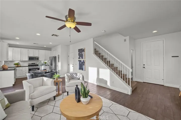 12 Plushstone, Rancho Santa Margarita, California 92688