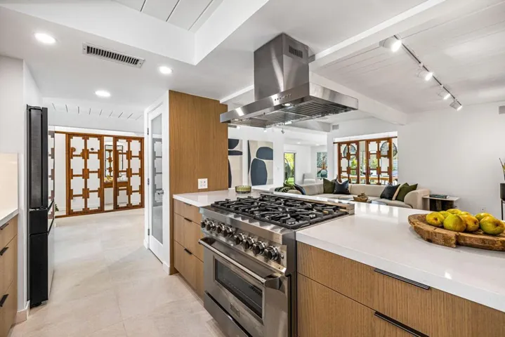 Livmore-Interior Kitchen:living