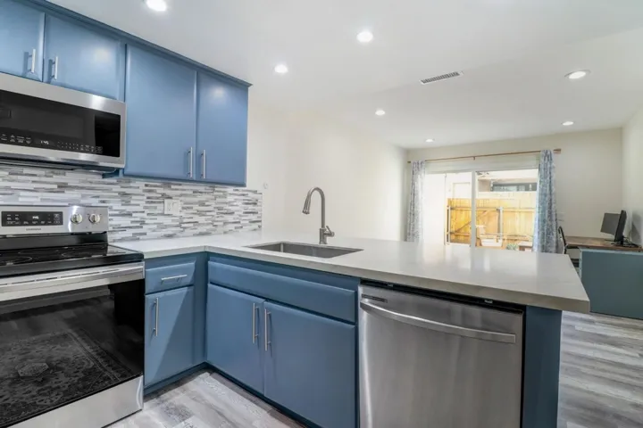 10250 Mirabel Lane, San Diego, California 92124