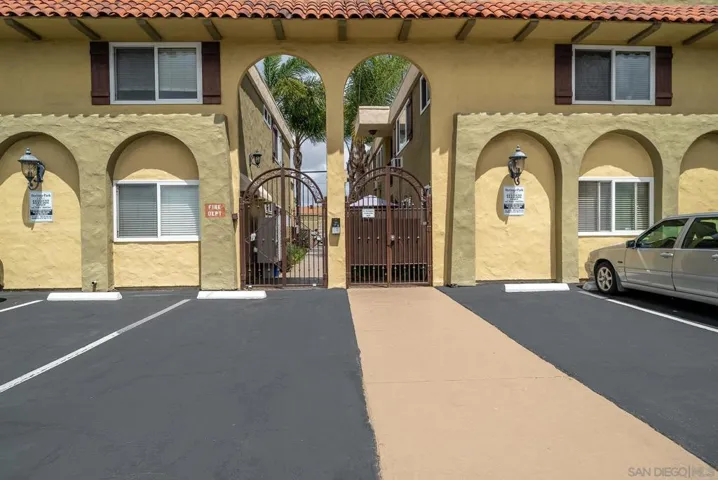 6750 Beadnell Way 54, San Diego, California 92117