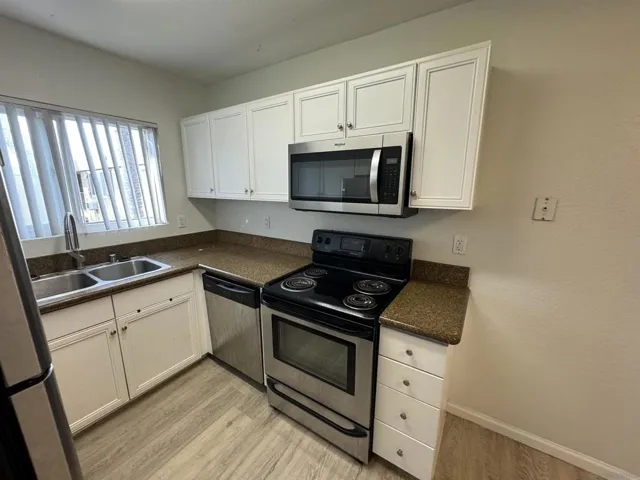 6750 Beadnell Way 54, San Diego, California 92117