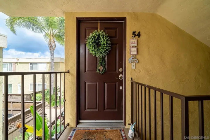 6750 Beadnell Way 54, San Diego, California 92117