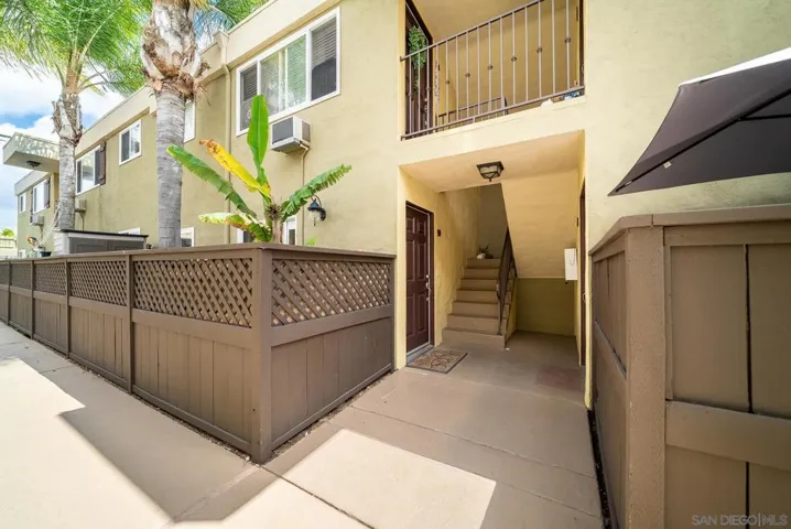 6750 Beadnell Way 54, San Diego, California 92117