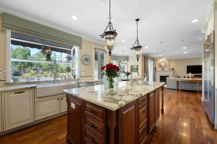 14545 Fruitvale Avenue, Saratoga, California 95070