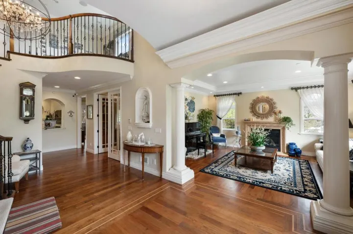 14545 Fruitvale Avenue, Saratoga, California 95070