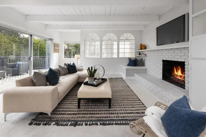 2741 Ridgeway Avenue, San Bruno, California 94066