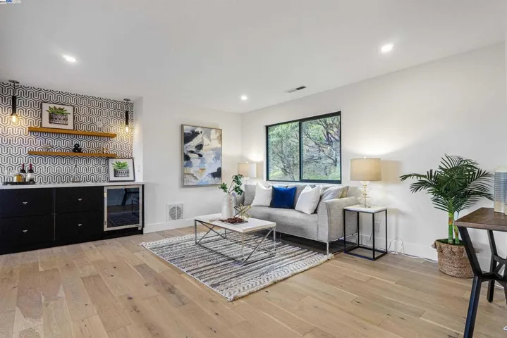 558 Miller Creek Road, San Rafael, California 94903