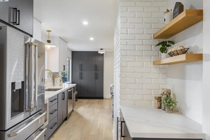 558 Miller Creek Road, San Rafael, California 94903