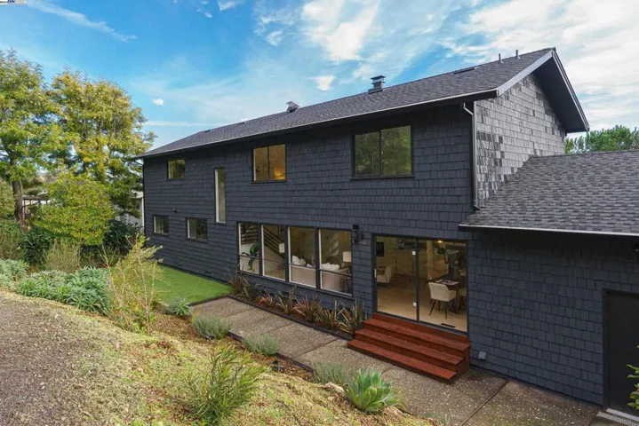 558 Miller Creek Road, San Rafael, California 94903