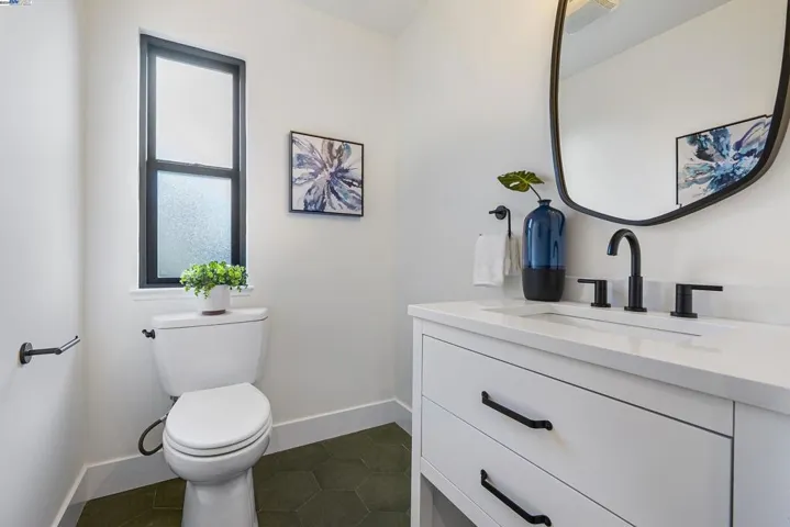 558 Miller Creek Road, San Rafael, California 94903