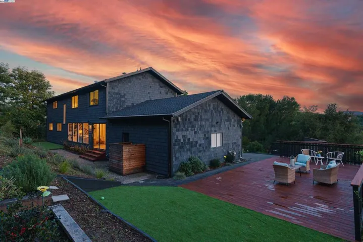 558 Miller Creek Road, San Rafael, California 94903