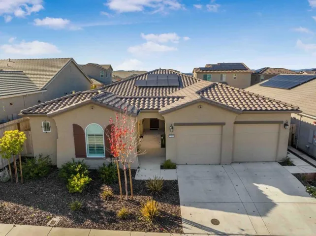 1366 Wildrose Drive, Hollister, California 95023