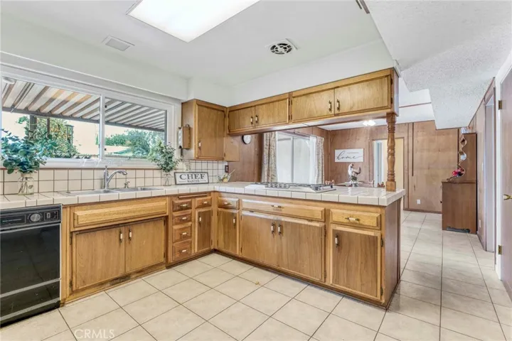 19849 Labrador Street, Chatsworth, California 91311