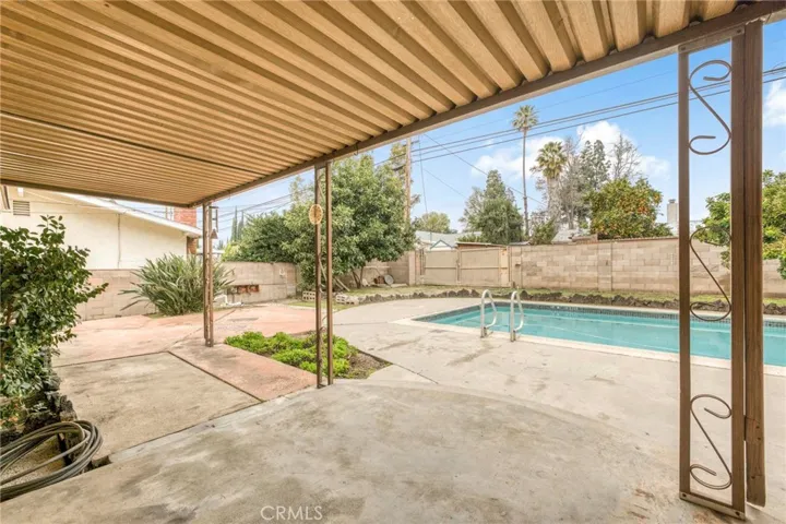 19849 Labrador Street, Chatsworth, California 91311