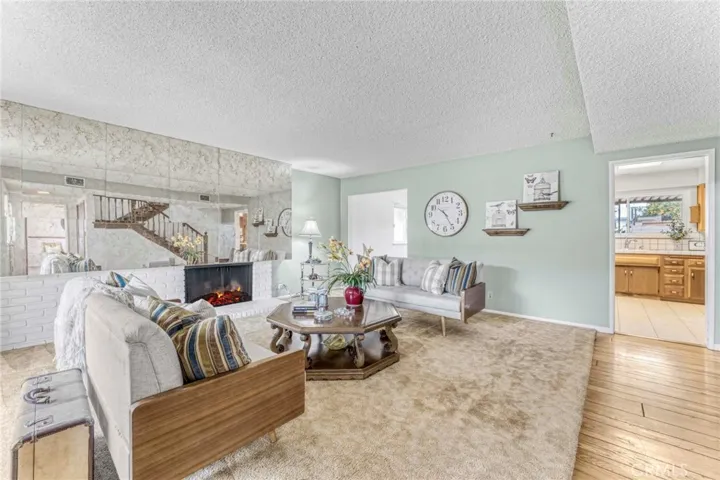 19849 Labrador Street, Chatsworth, California 91311