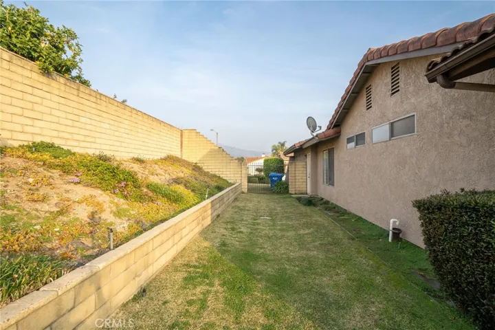 607 N Vecino Avenue, Glendora, California 91741