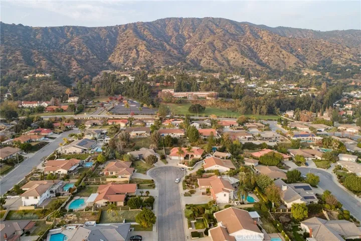 607 N Vecino Avenue, Glendora, California 91741