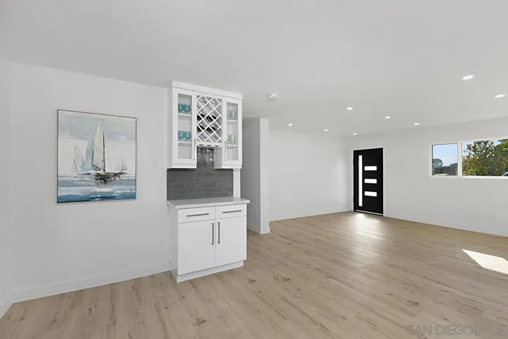 5041 Mable Way, San Diego, California 92117