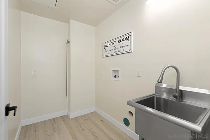 5041 Mable Way, San Diego, California 92117