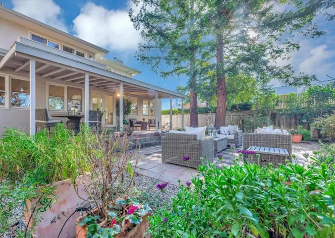 2060 Gordon Avenue, Menlo Park, California 94025