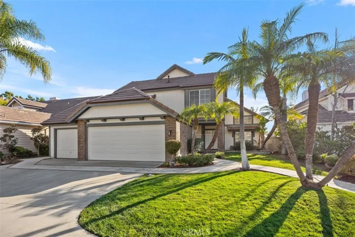 3 car garage and driveway