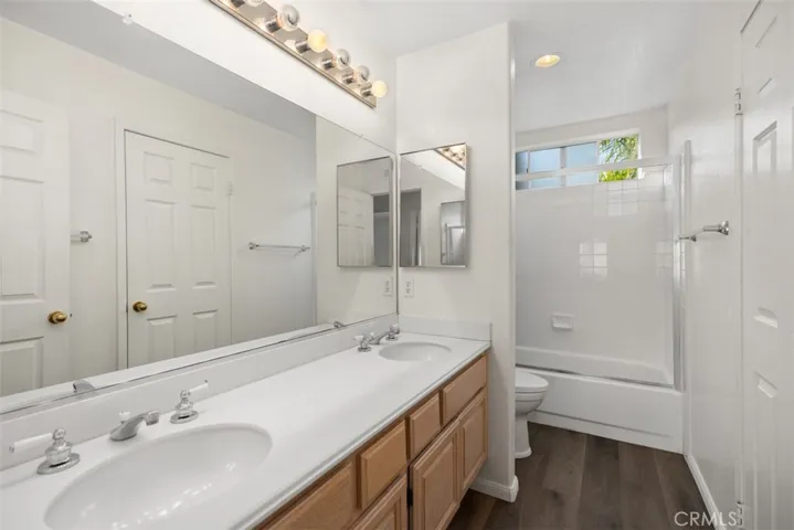 shared bath - upper level