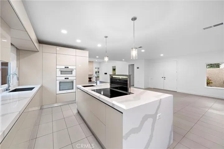 5557 Via Portora B, Laguna Woods, California 92637