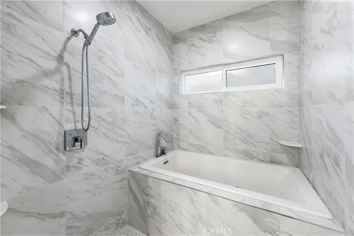 5557 Via Portora B, Laguna Woods, California 92637
