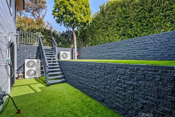 87 S La Senda Drive, Laguna Beach, California 92651