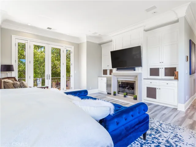 11449 Iverson Road, Chatsworth, California 91311
