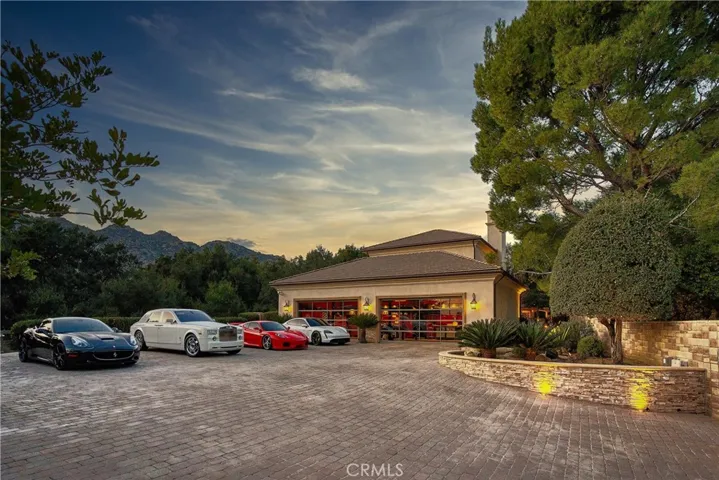 11449 Iverson Road, Chatsworth, California 91311