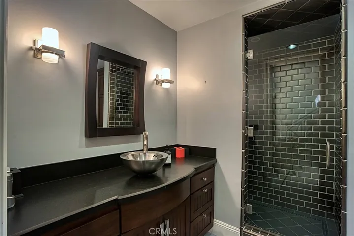Guest House Bathroom