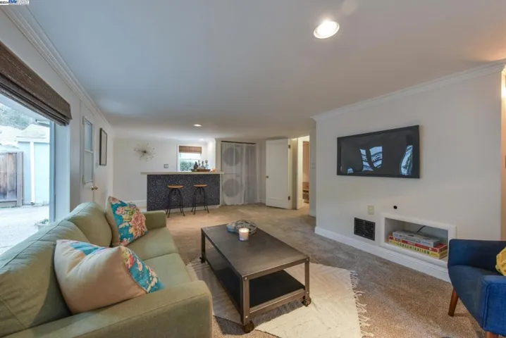 760 Cary Dr, San Leandro, California 94577
