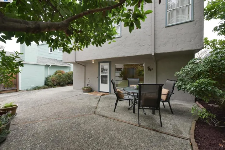 760 Cary Dr, San Leandro, California 94577