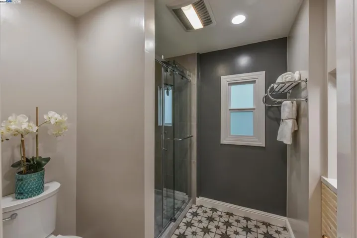 760 Cary Dr, San Leandro, California 94577