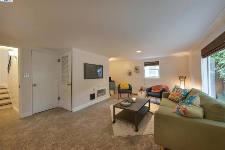 760 Cary Dr, San Leandro, California 94577