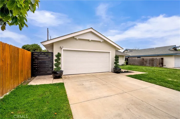 10152 Forrestal Drive, Huntington Beach, California 92646