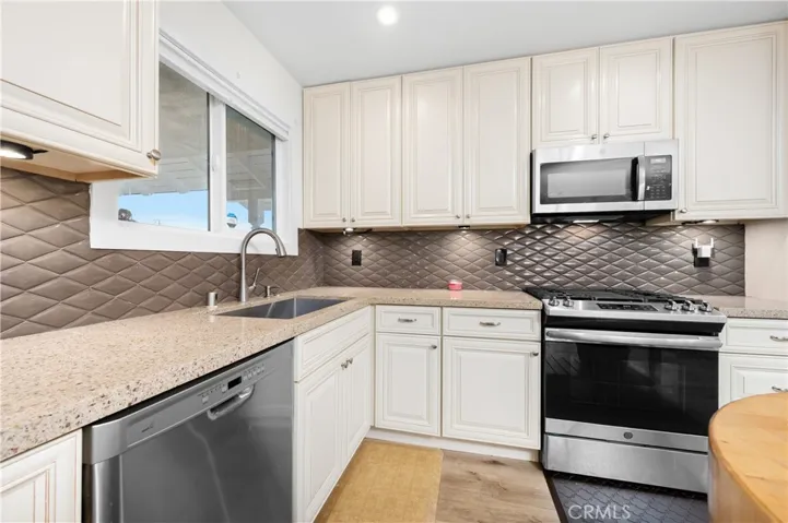 10152 Forrestal Drive, Huntington Beach, California 92646